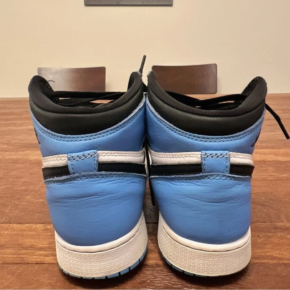 Nike Air Jordan 1 High FD1437-400 University Blue Black White Youth 7Y UNC Toe